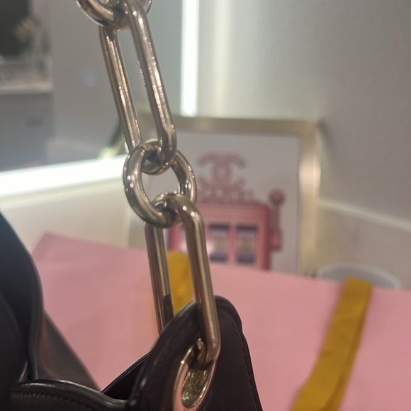 Kate Spade leather bag with dust bag and shopping bag. EUC black - Picture 13 of 17